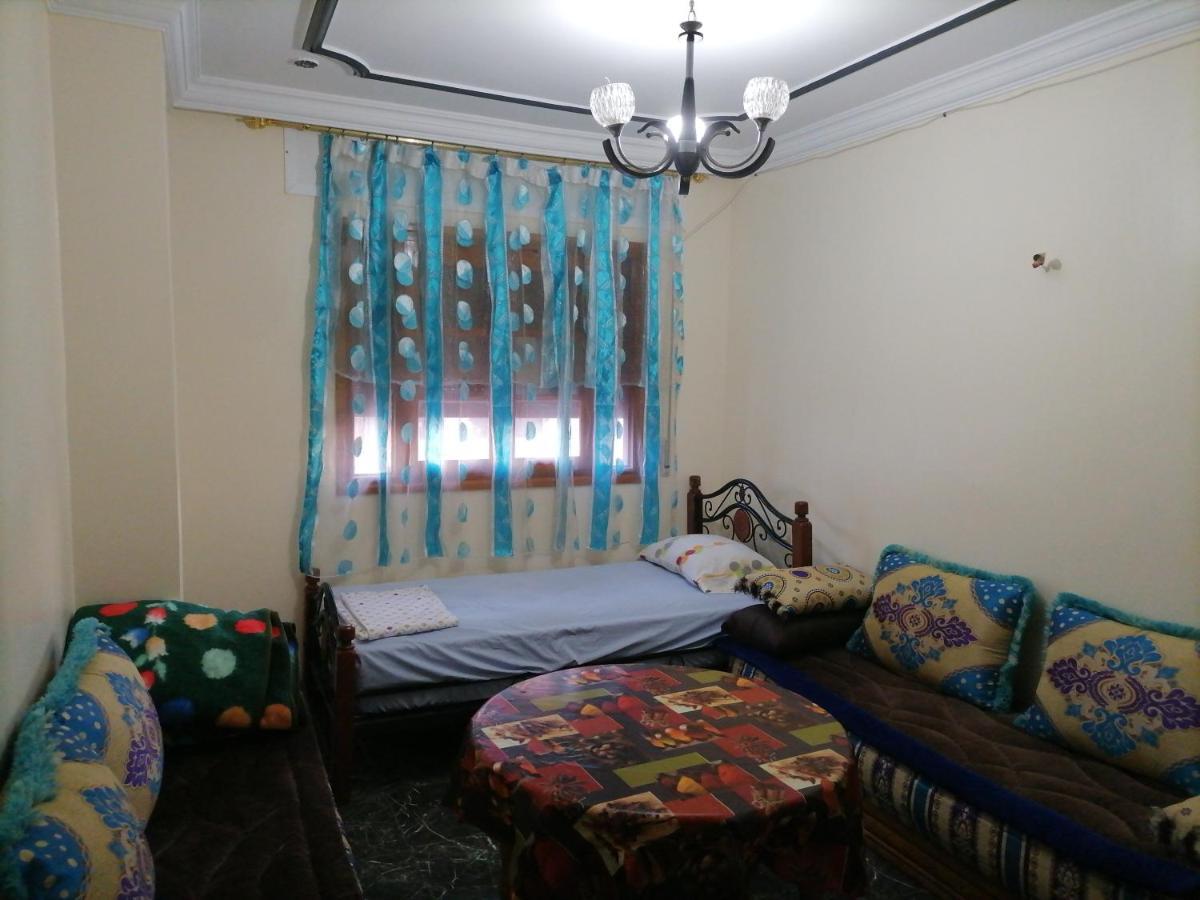 Younes Residence Асила Екстериор снимка